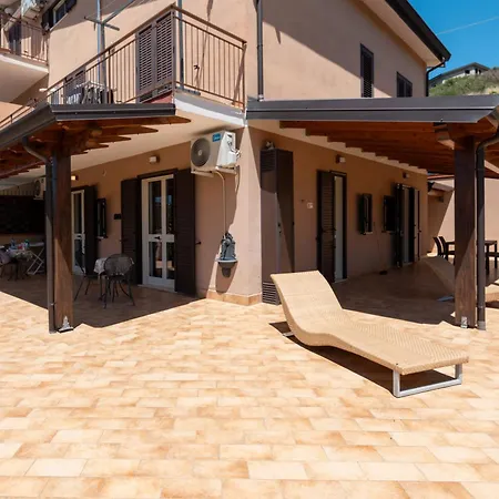 Santangelo Bed & Breakfast 3*